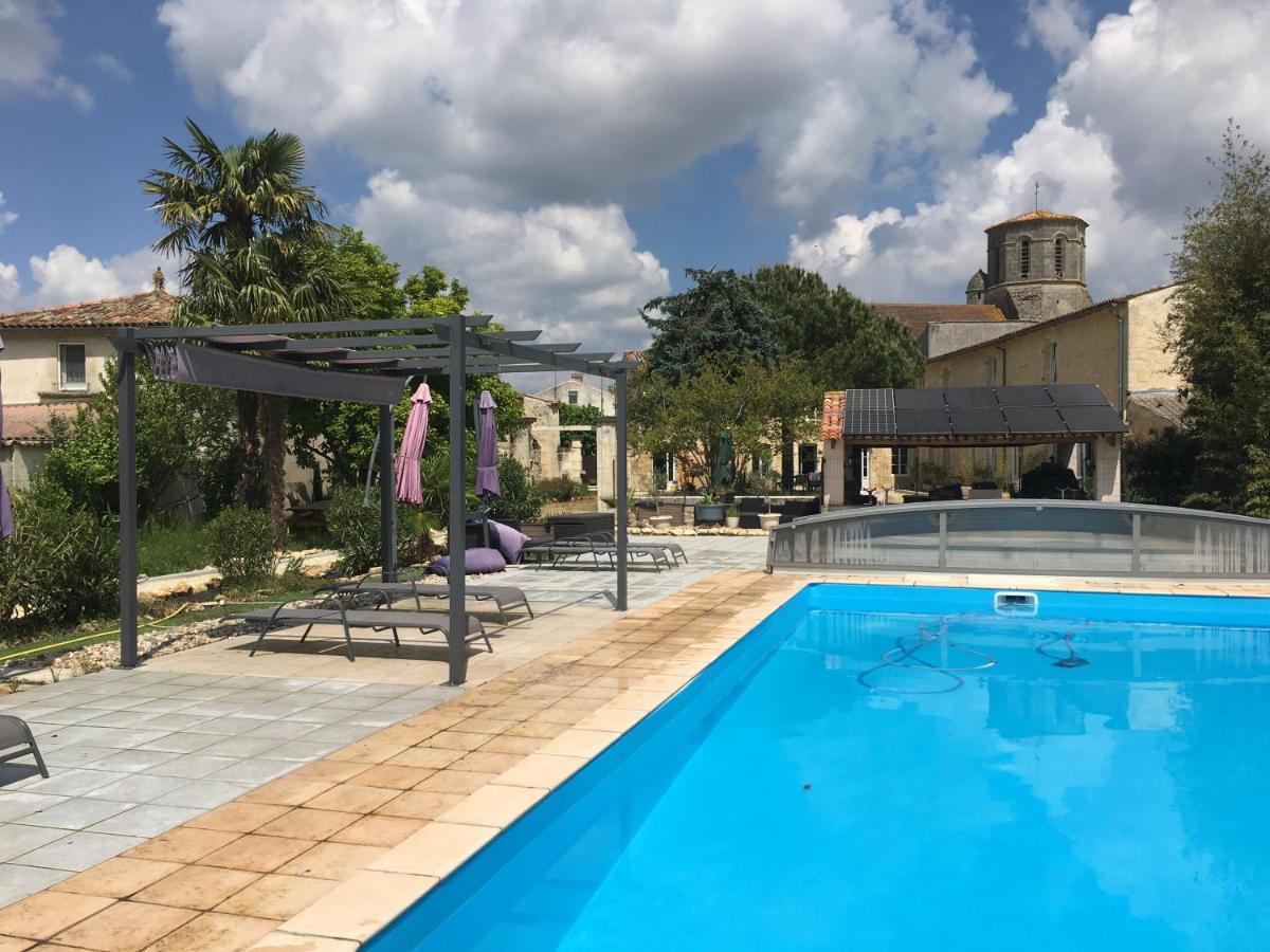 Jardin D'Arcy - Chambres D'Hotes Avec Piscine Et Spa Bois Exterior photo